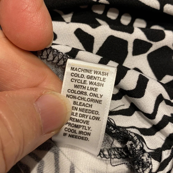 G woman’s Cato casual stretch dohlman sleeve plus size top 3X - Picture 6 of 6